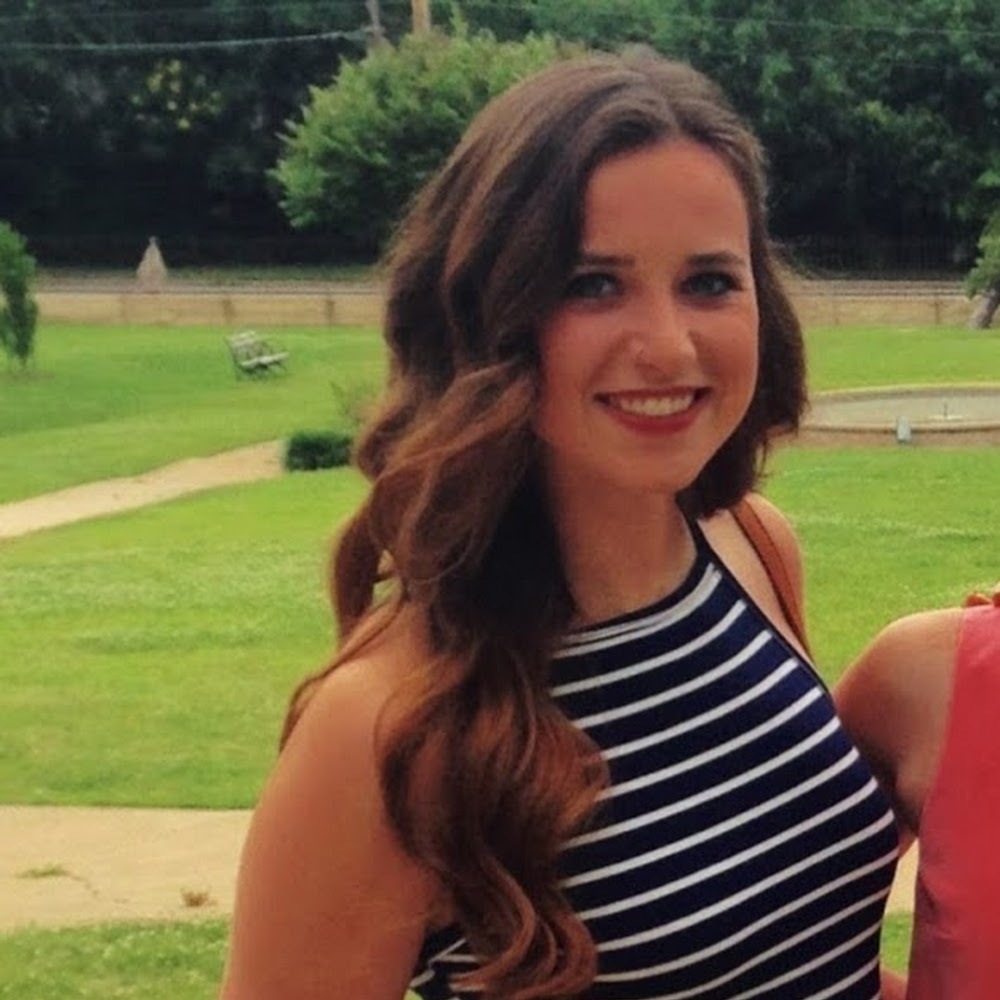 Meet your Posher, Elaine